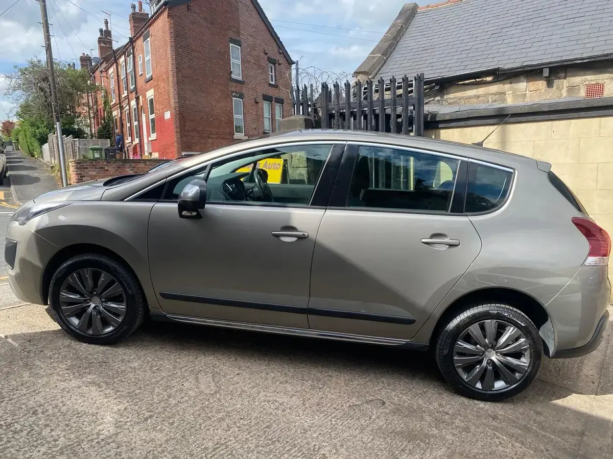 Used Peugeot 3008 Active 2015 Grey Estate