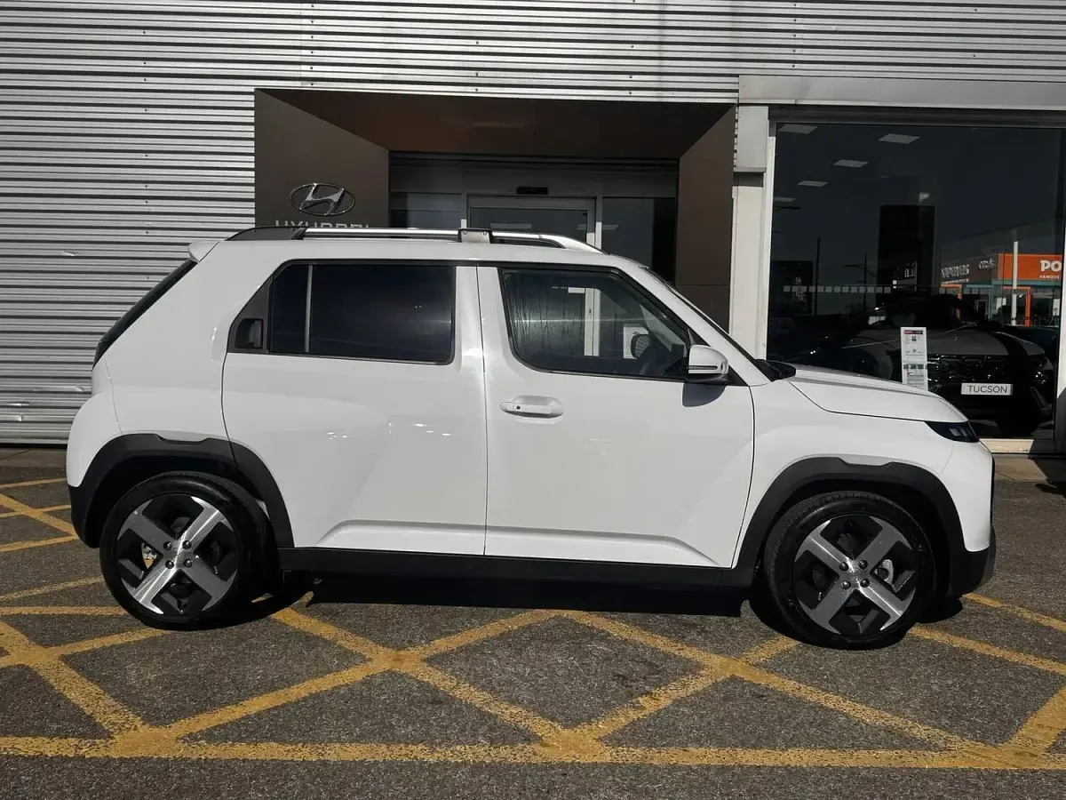 Used Hyundai Inster 85 kW (116 HP) 2025 White Hatchback