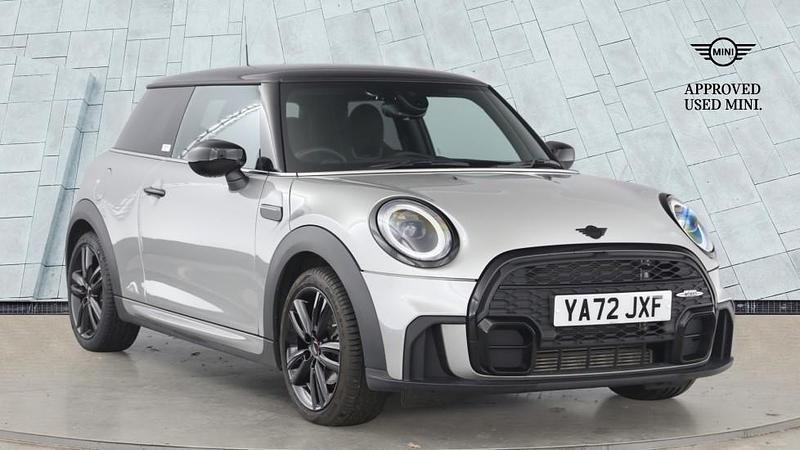 Silver Used 2023 Mini Cooper Hatch Hatchback | £20,950 (Fair price) - Image 1/4
