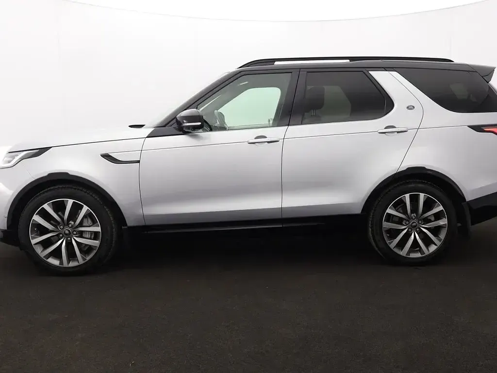Used Land Rover Discovery SE Dynamic 245 HP (180 kW) 2021 Silver SUV