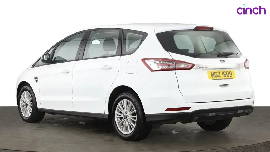 Used Ford S-MAX Zetec 2019 White MPV