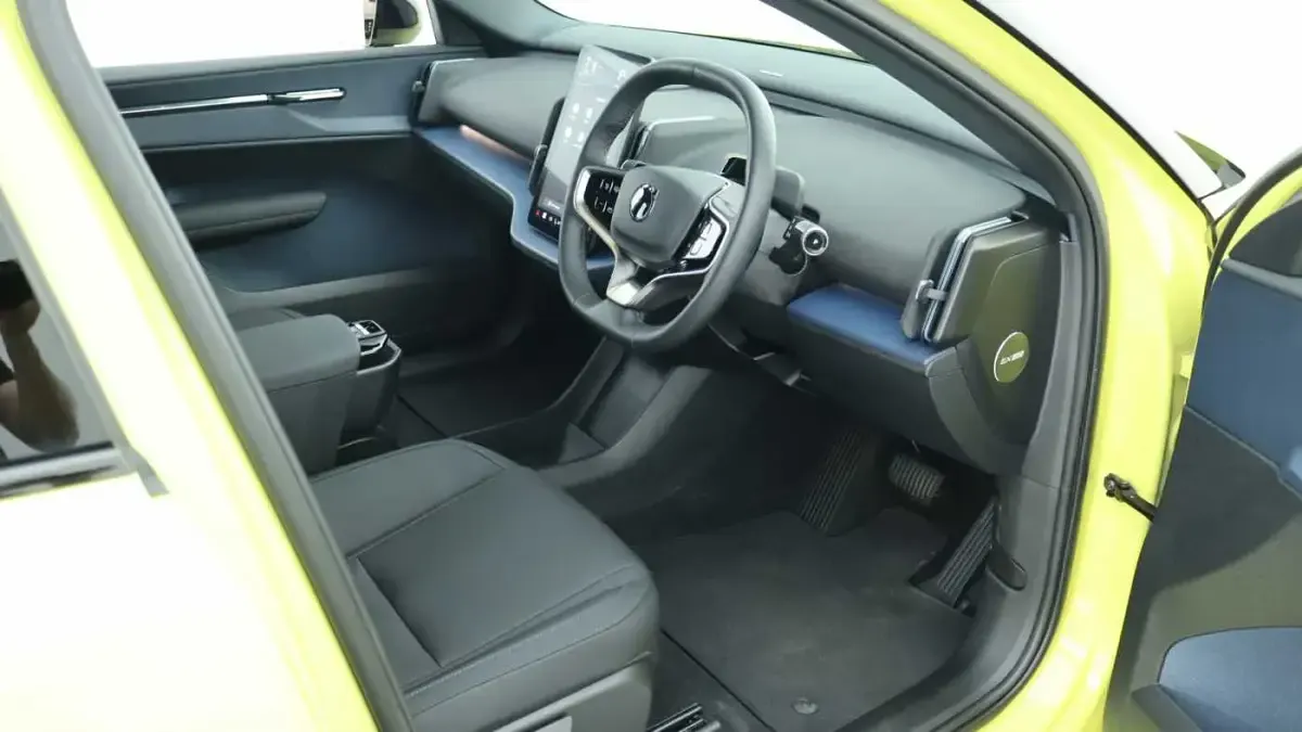 Used Volvo EX30 Performance 314 kW (428 HP) 2025 SUV