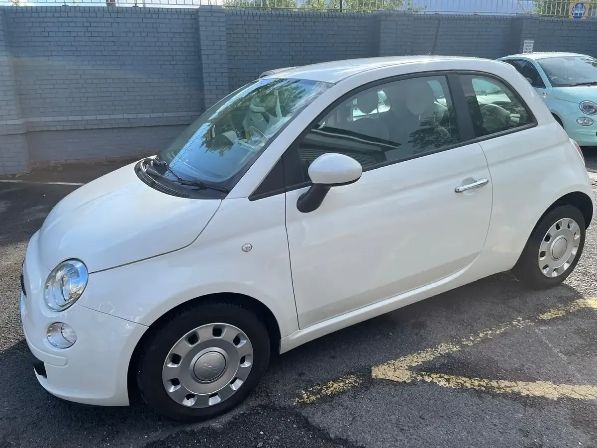 Used Fiat 500 Lounge 85 HP (62 kW) 2026 White Hatchback