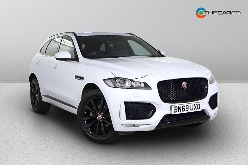 White Used 2019 Jaguar F-Pace Chequered Flag SUV | £20,975 (Good price) - Image 1/1