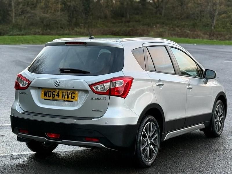 Used Suzuki SX4 SZ5 120 HP (88 kW) 2015 Silver SUV