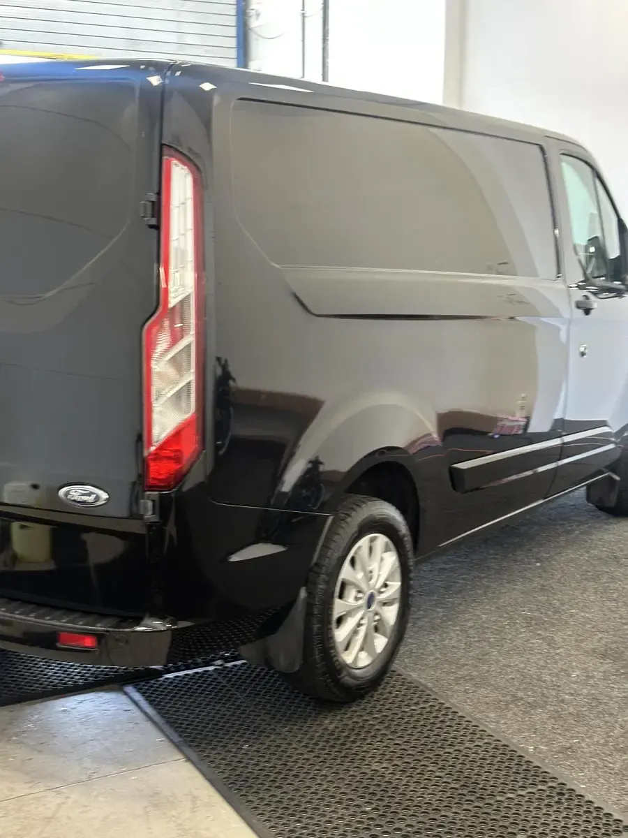 Used Ford Transit Custom Limited 130 HP (95 kW) 2023 Black Van