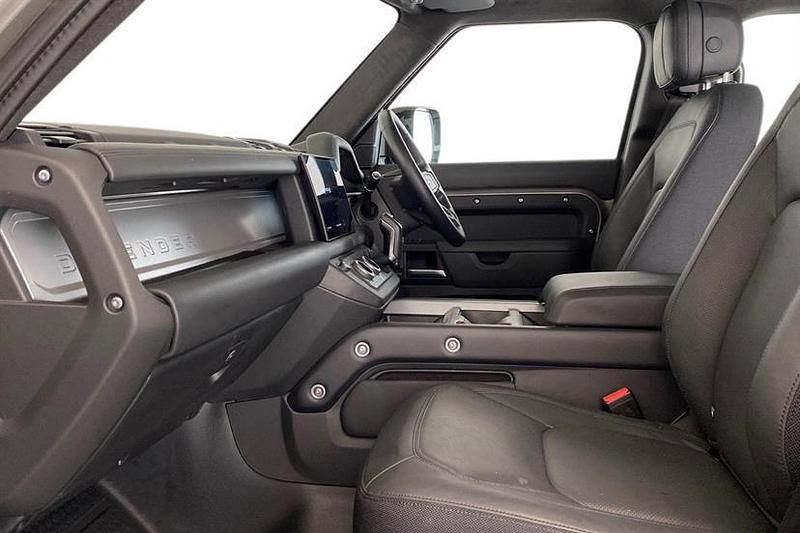 Used Land Rover Defender 350 HP (257 kW) 2024 Silicon silver Estate