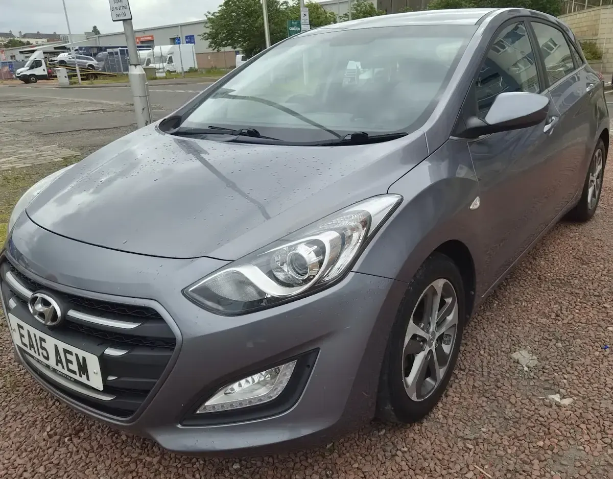 Used Hyundai i30 100 HP (73 kW) 2015 Silver Hatchback