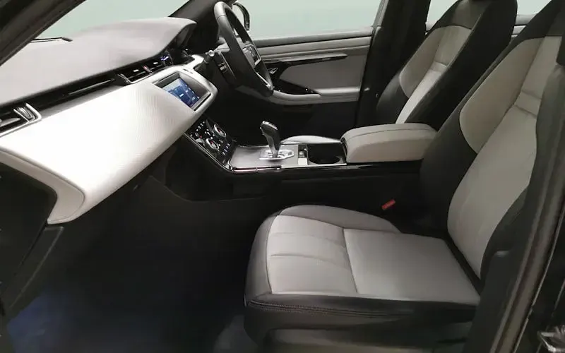 Used Land Rover Range Rover evoque R-Dynamic 207 HP (152 kW) 2023 Black SUV