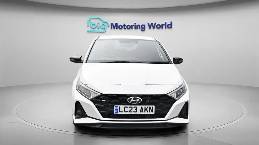 Used Hyundai i20 N Line 120 HP (88 kW) 2023 White Hatchback