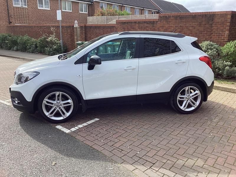 Used Vauxhall Mokka Edition 140 HP (102 kW) 2015 White SUV