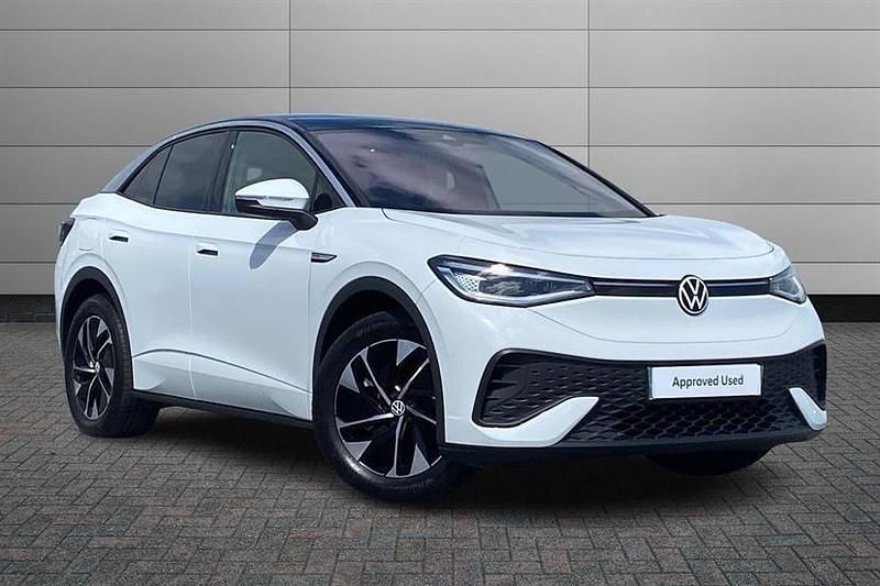 Glacier white Used 2024 VW ID.4 Pro SUV | £29,095 - Image 1/4