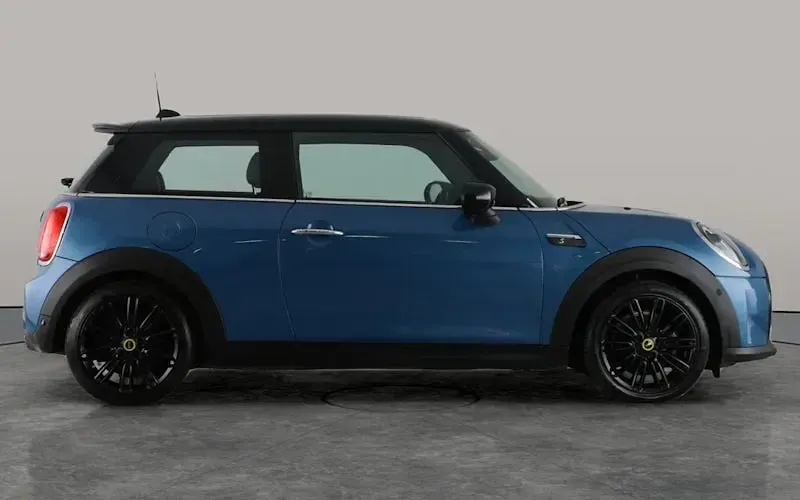 Used Mini Cooper Level 3 135 kW (184 HP) 2023 Blue Hatchback
