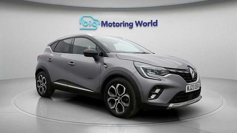 Used Renault Captur Techno 145 HP (106 kW) 2023 Grey SUV