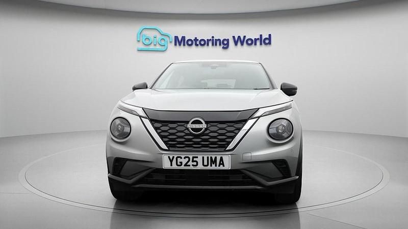 Used Nissan Juke N-Connecta 143 HP (105 kW) 2025 Silver SUV