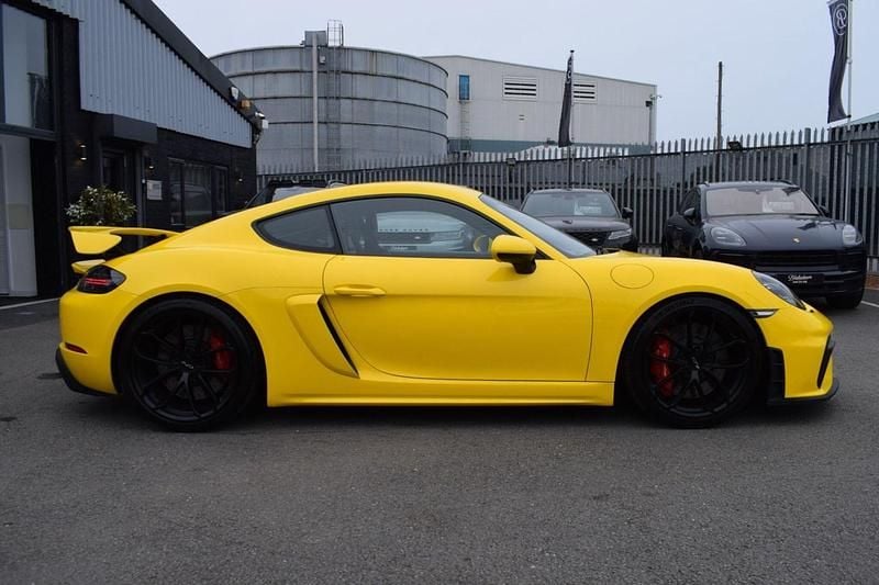 Usado Porsche 718 Cayman 2020 Amarelo Coupé