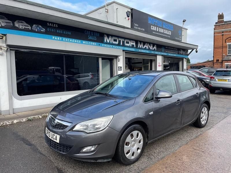 Grey Used 2010 Vauxhall Astra Hatchback | £895 (Good price) - Image 1/4
