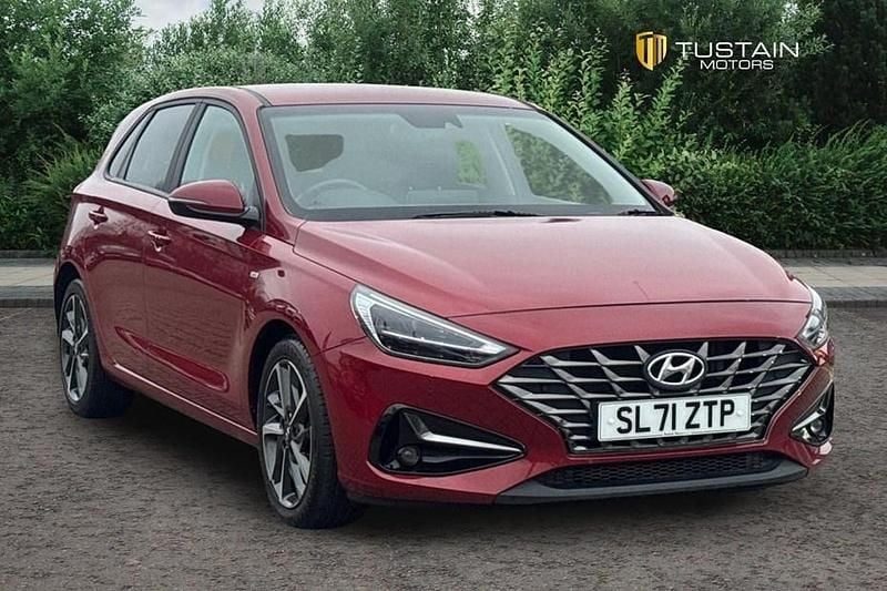 Used Hyundai i30 Premium 120 HP (88 kW) 2021 Red Hatchback