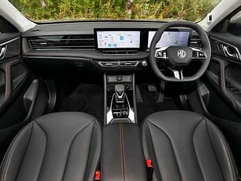 New MG HS Trophy 224 HP (164 kW) 2026 Red SUV