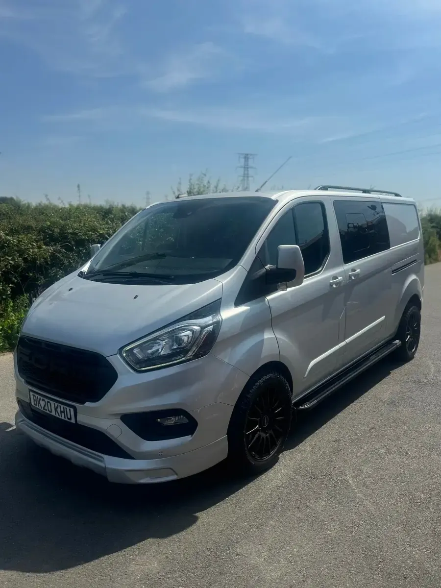 Used Ford Transit Custom Limited 130 HP (95 kW) 2020 Silver Van