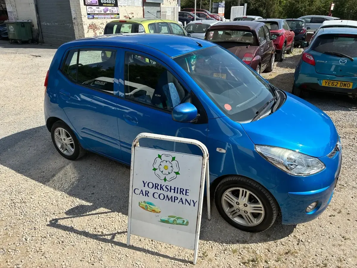 Used Hyundai i10 Edition 67 HP (49 kW) 2010 Blue Hatchback