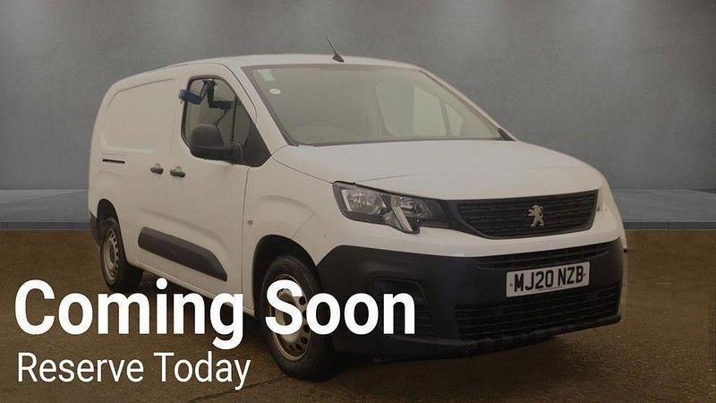White Used 2020 Peugeot Partner S MPV | £8,990 (Fair price) - Image 1/4