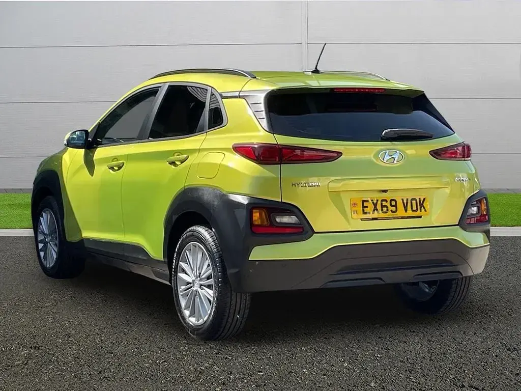 Used Hyundai Kona SE 120 HP (88 kW) 2019 Yellow SUV