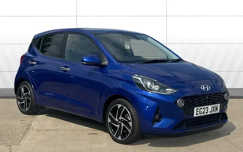 Used Hyundai i10 Premium 67 HP (49 kW) 2023 Hatchback