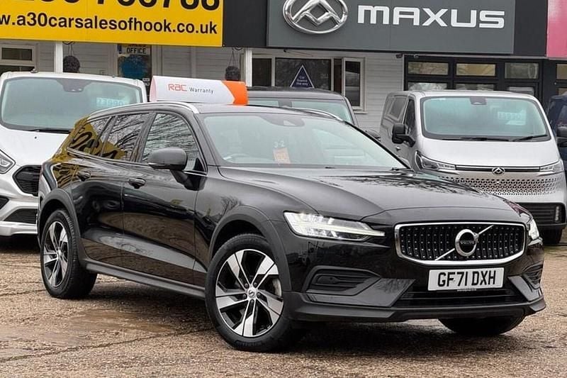 Used 2021 Volvo V60 Estate | £28,298 (Fair price) - Image 1/1