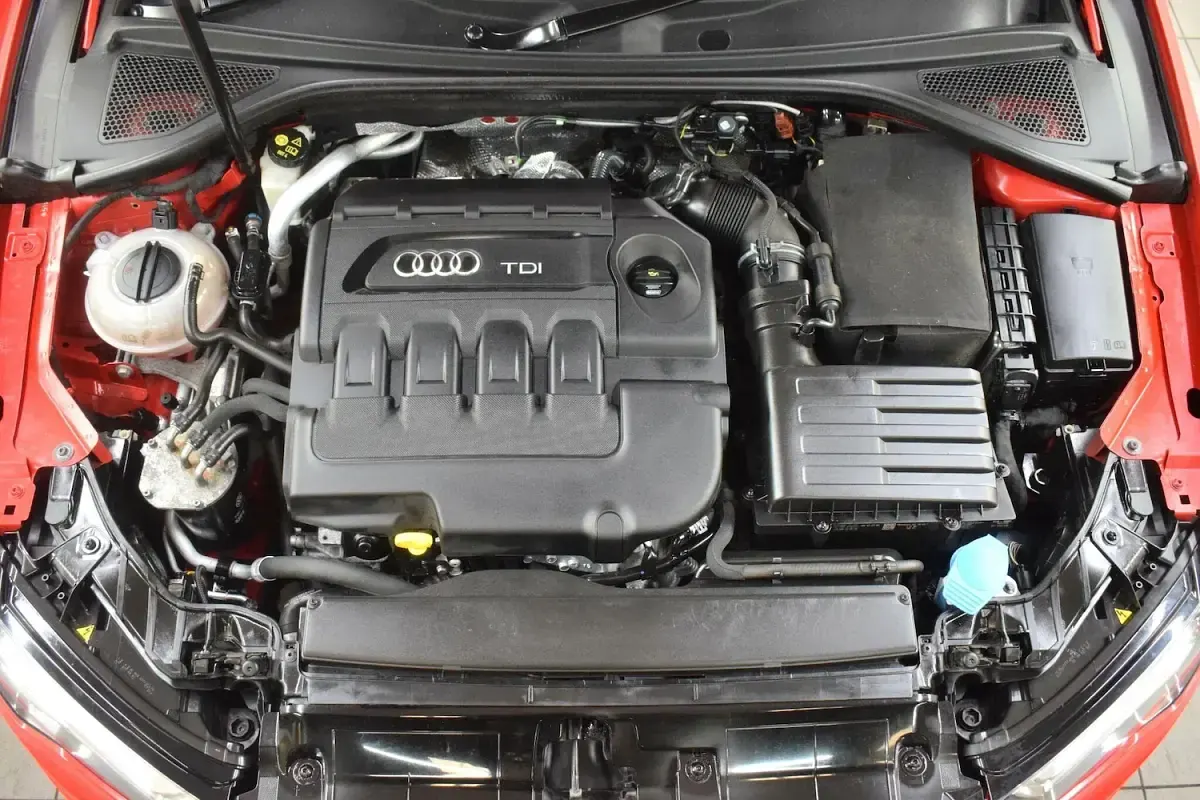 Used Audi A3 Sportback S-Line 184 HP (135 kW) 2016 Red Hatchback