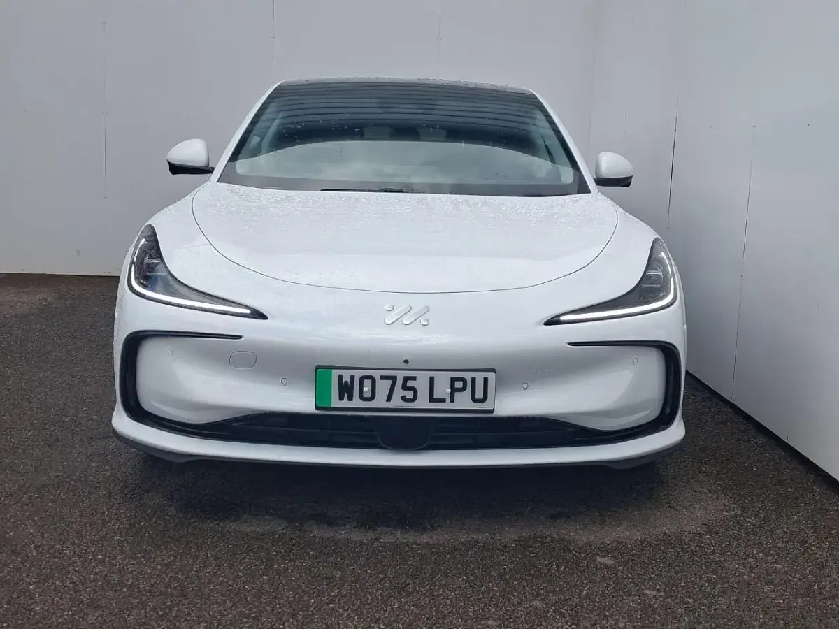 Used MG IM5 214 kW (291 HP) 2026 White Hatchback