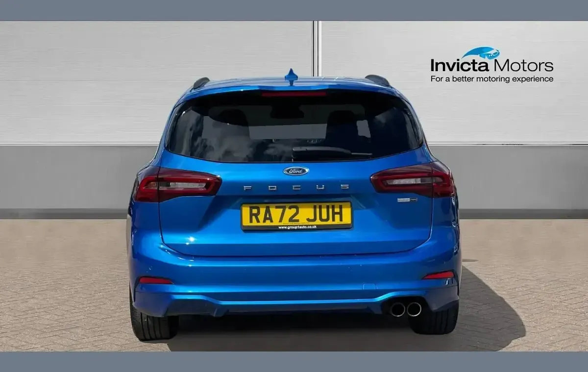 Used Ford Focus ST-Line 155 HP (114 kW) 2023 Blue Estate
