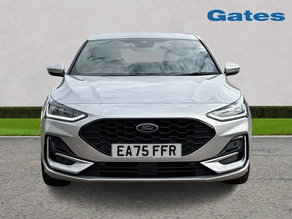 Used Ford Focus ST-Line 125 HP (91 kW) 2025 Silver Hatchback