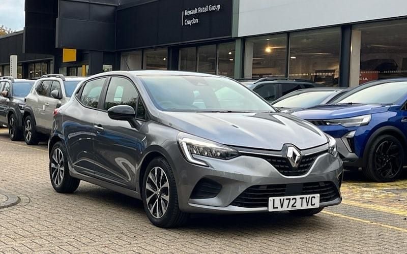 Used 2023 Renault Clio V Evolution Hatchback | £13,197 (Good price) - Image 1/4