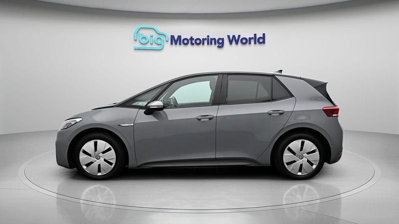 Usado VW ID.3 Pro Performance 147 kW (201 HP) 2023 Cinzento Citadino