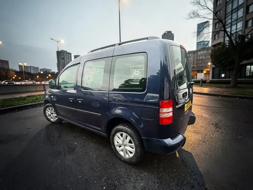 Used VW Caddy Life 102 HP (75 kW) 2013 Blue MPV