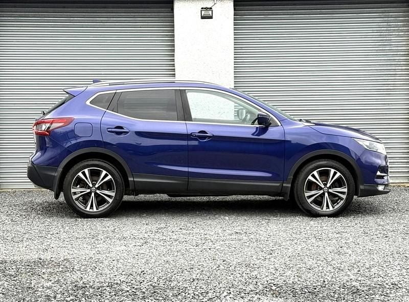 Used Nissan Qashqai N-Connecta 110 HP (80 kW) 2017 Blue SUV