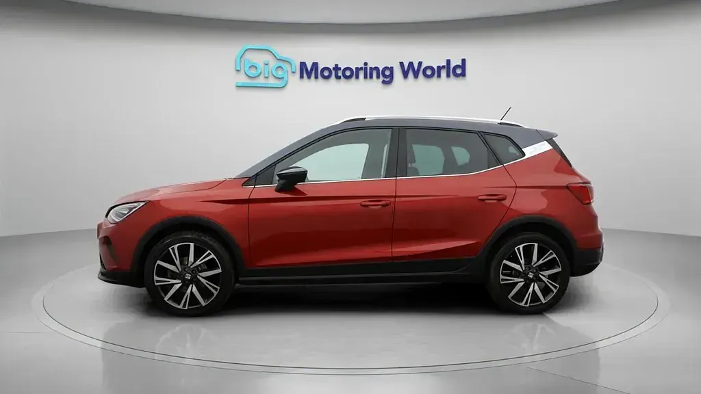 Usado Seat Arona FR 110 CV (80 kW) 2023 Rojo SUV