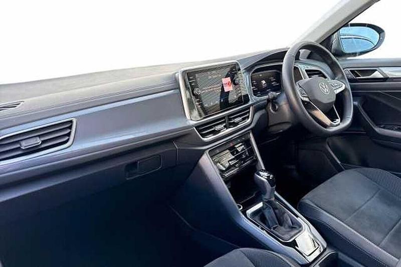 Used VW T-Roc Style 150 HP (110 kW) 2025 Blue SUV