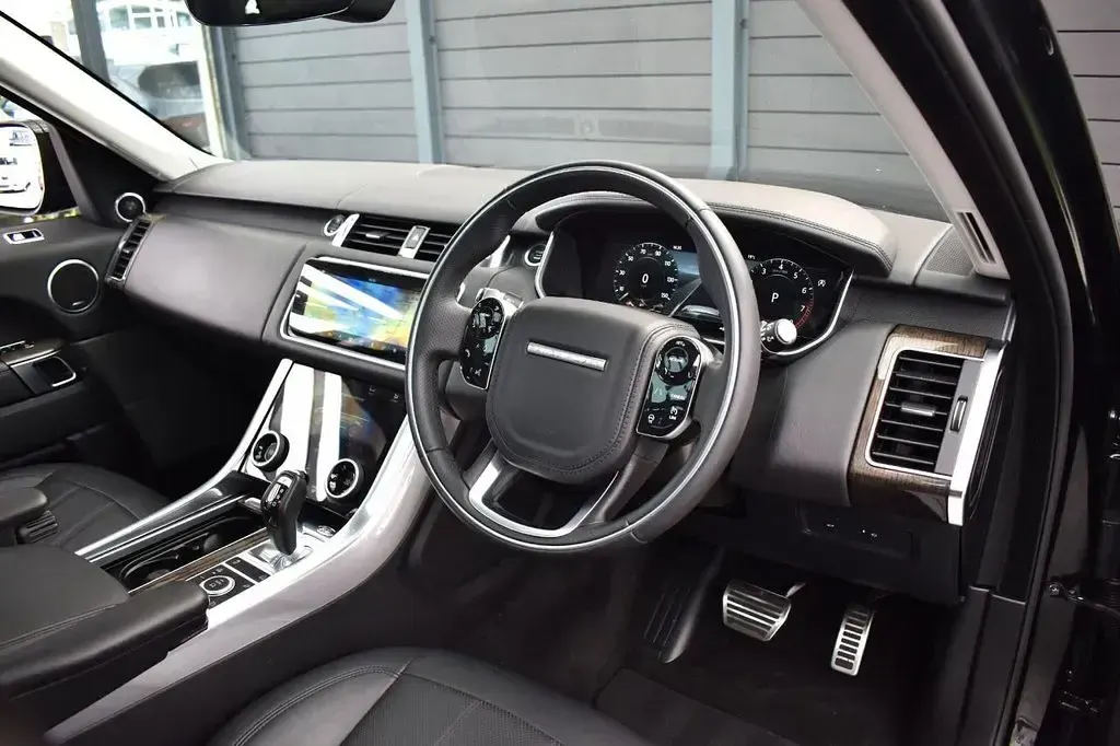 Used Land Rover Range Rover Sport HSE Dynamic 340 HP (250 kW) 2018 Black SUV