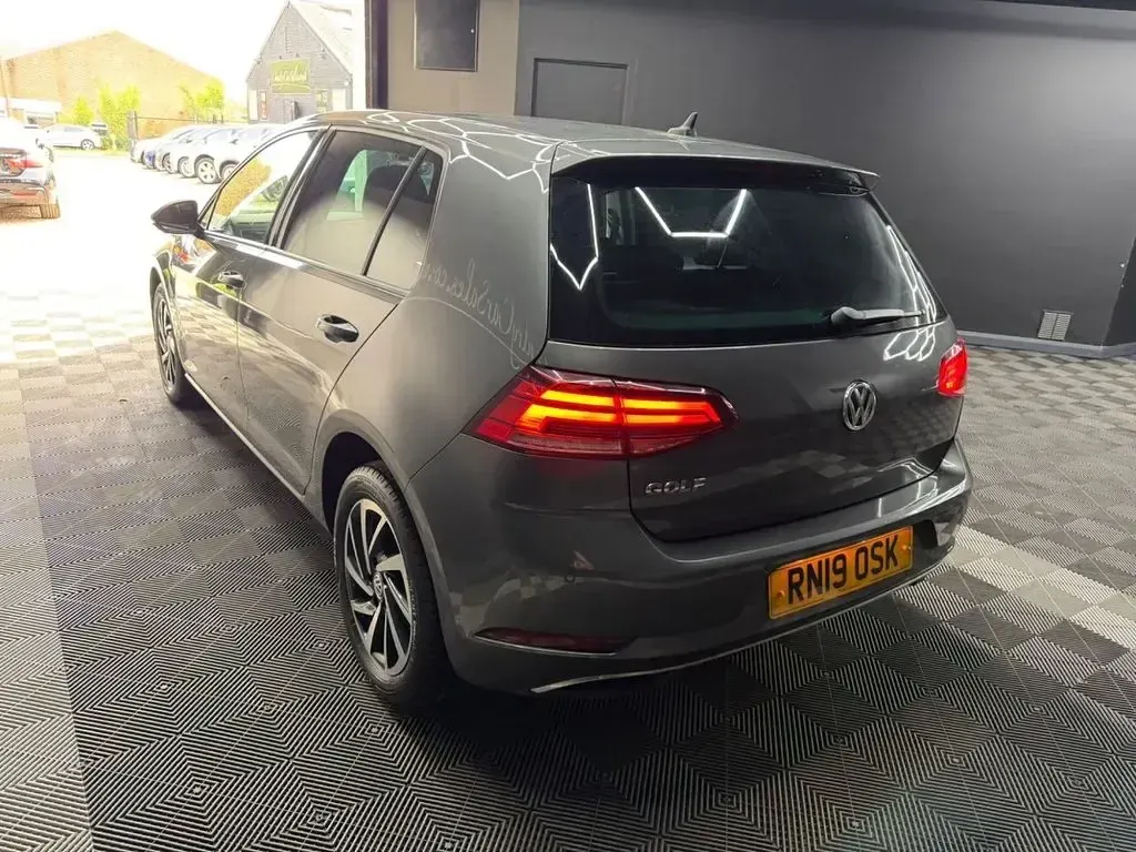 Used VW Golf VII Match 115 HP (84 kW) 2019 Grey Hatchback