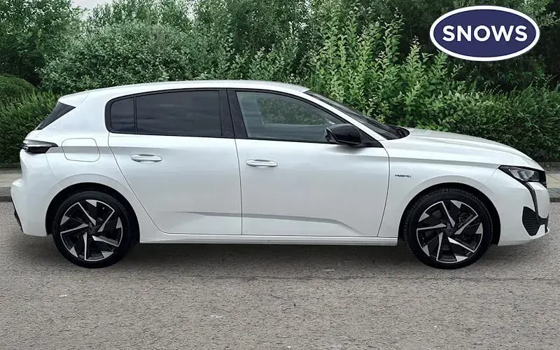 Used Peugeot 308 Allure Premium 179 HP (131 kW) 2023 White Hatchback