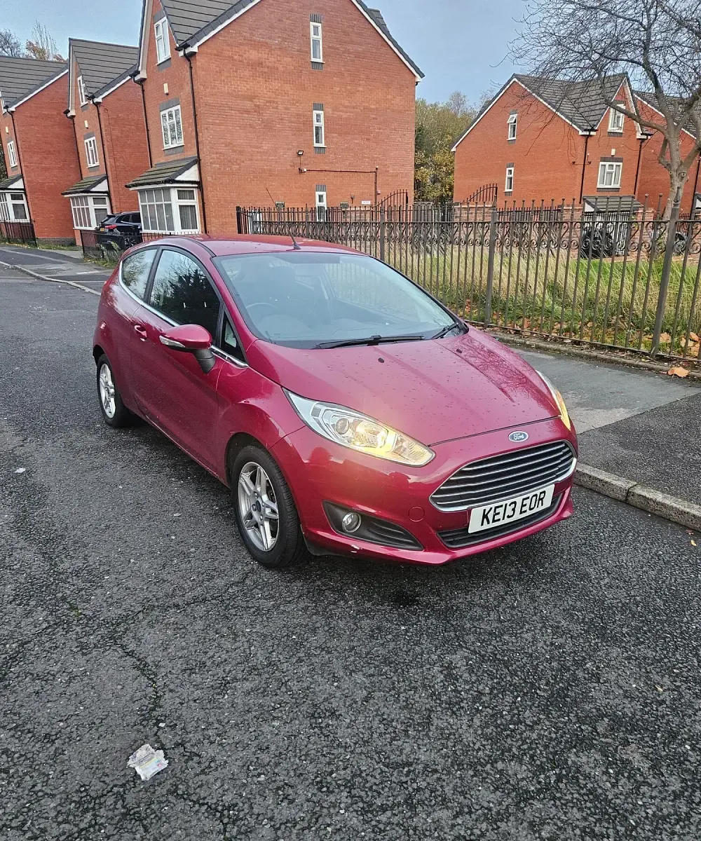 Used Ford Fiesta Zetec 2013 Red Hatchback