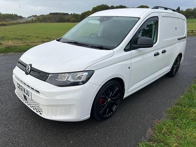 Used VW Caddy Maxi S 102 HP (75 kW) 2021 White MPV