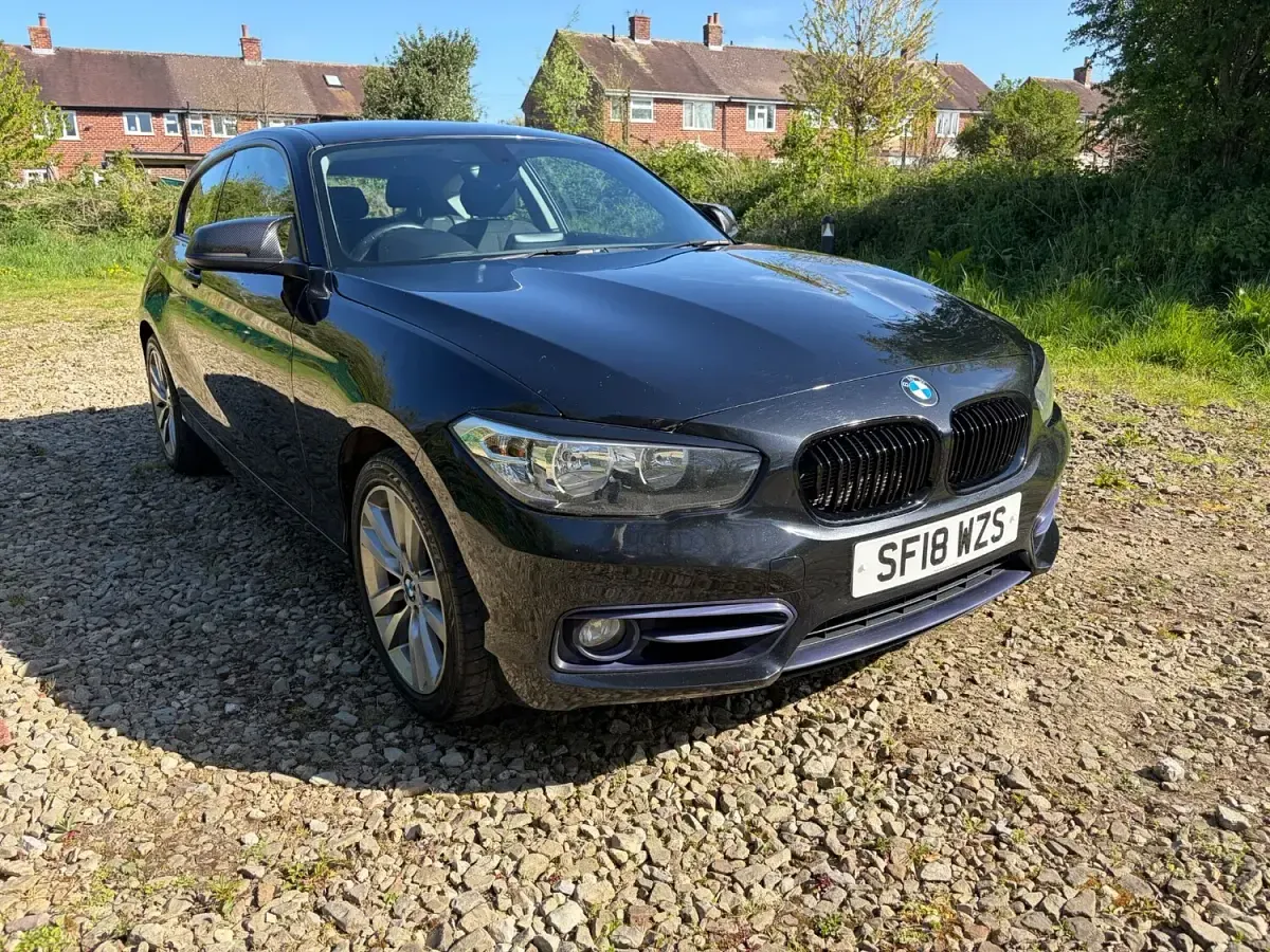 Used BMW 118 Sport Line 2018 Black Hatchback