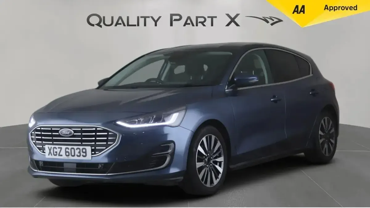 Used Ford Focus Titanium 125 HP (91 kW) 2022 Blue Hatchback