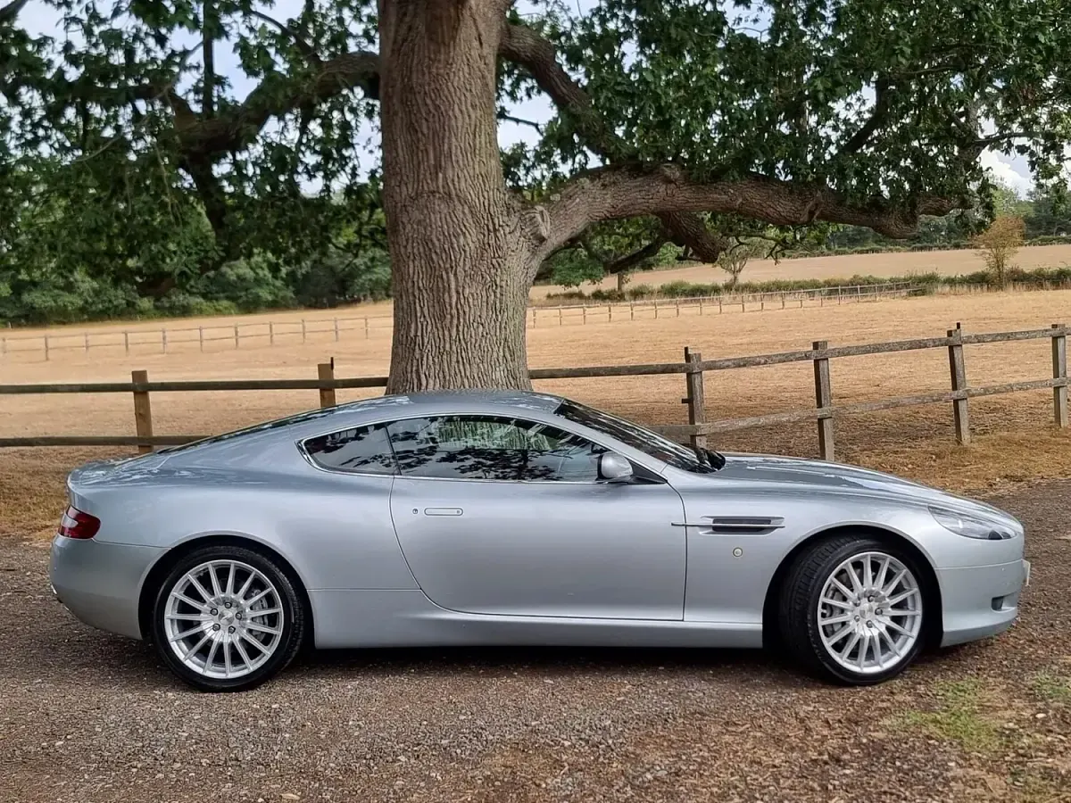 Used Aston Martin DB9 456 HP (335 kW) 2007 Silver Coupe