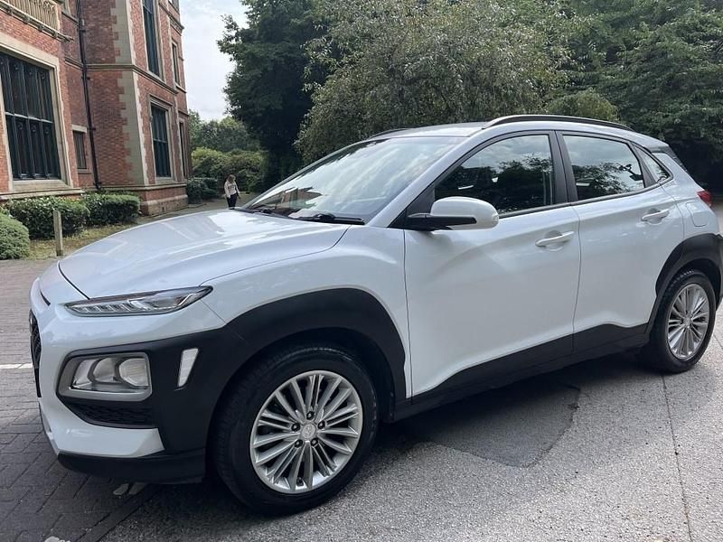 Used Hyundai Kona SE 120 HP (88 kW) 2018 White SUV