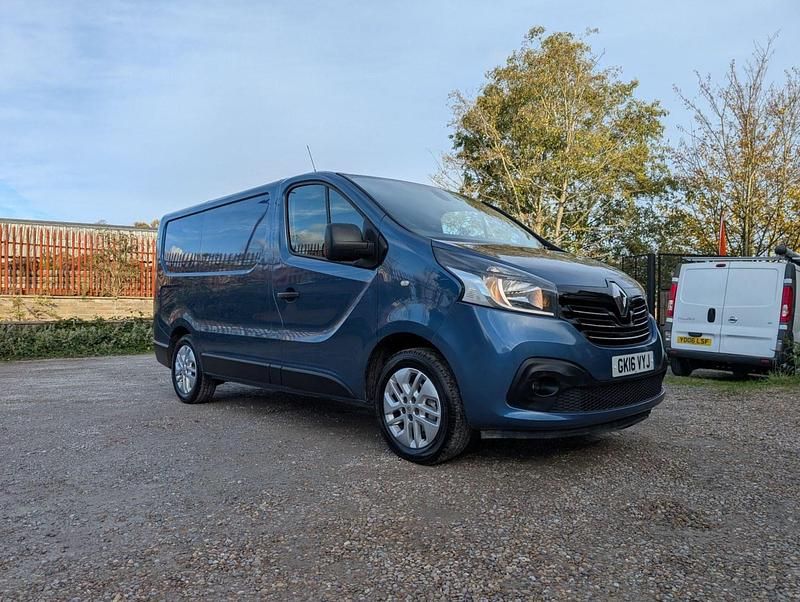 Blue Used 2016 Renault Trafic MPV | £5,695 (Super price) - Image 1/4
