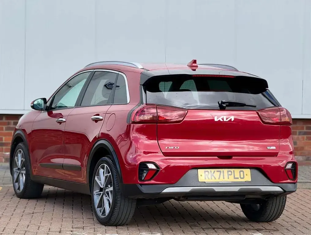 Used Kia Niro 2022 Red SUV